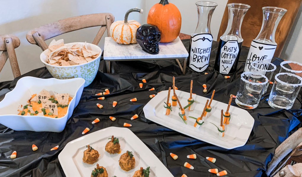 halloween table decor with food